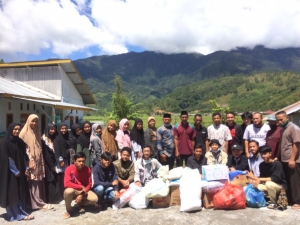 MAN 1 Aceh Tengah Salurkan Bantuan kepada Korban Kebakaran di Bintang